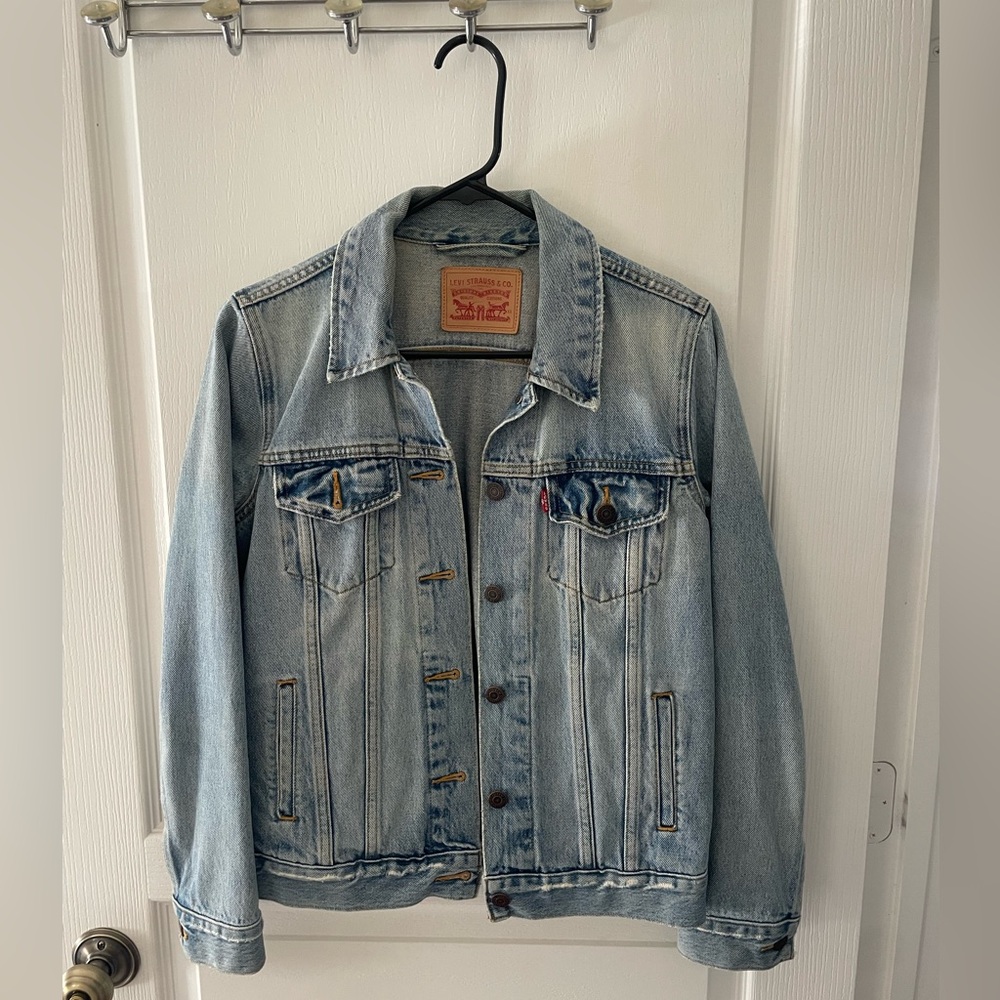 Women’s Levi’s Jean Jacket